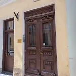 3 Bedroom Unique In Old Town