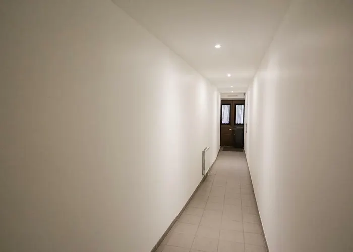 3 Bedroom Unique In Old Town Lägenhet *